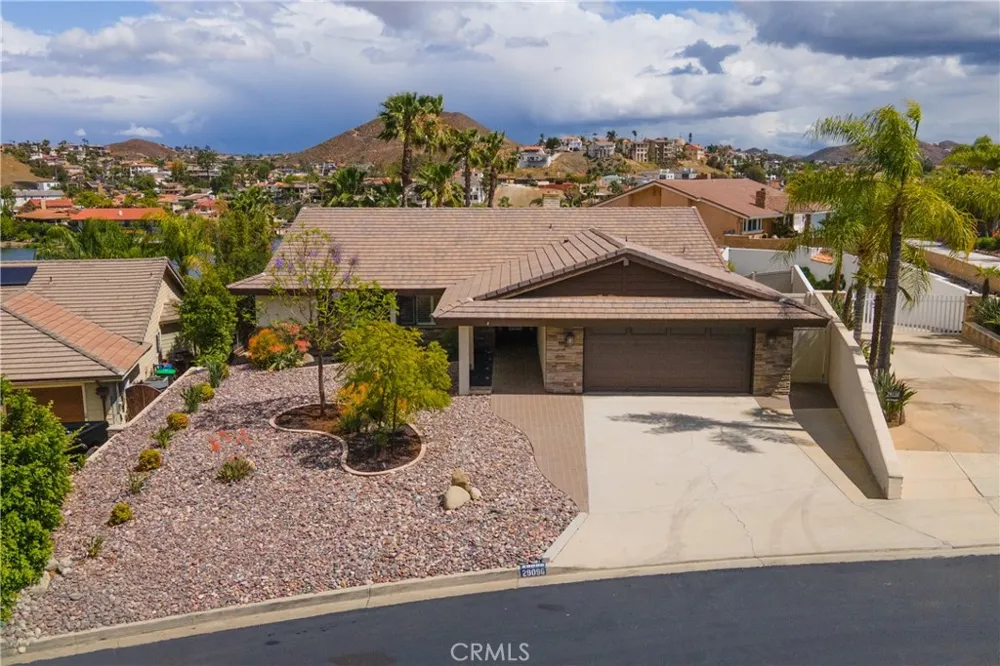 29096 Old Wrangler Road Canyon Lake, CA 92587