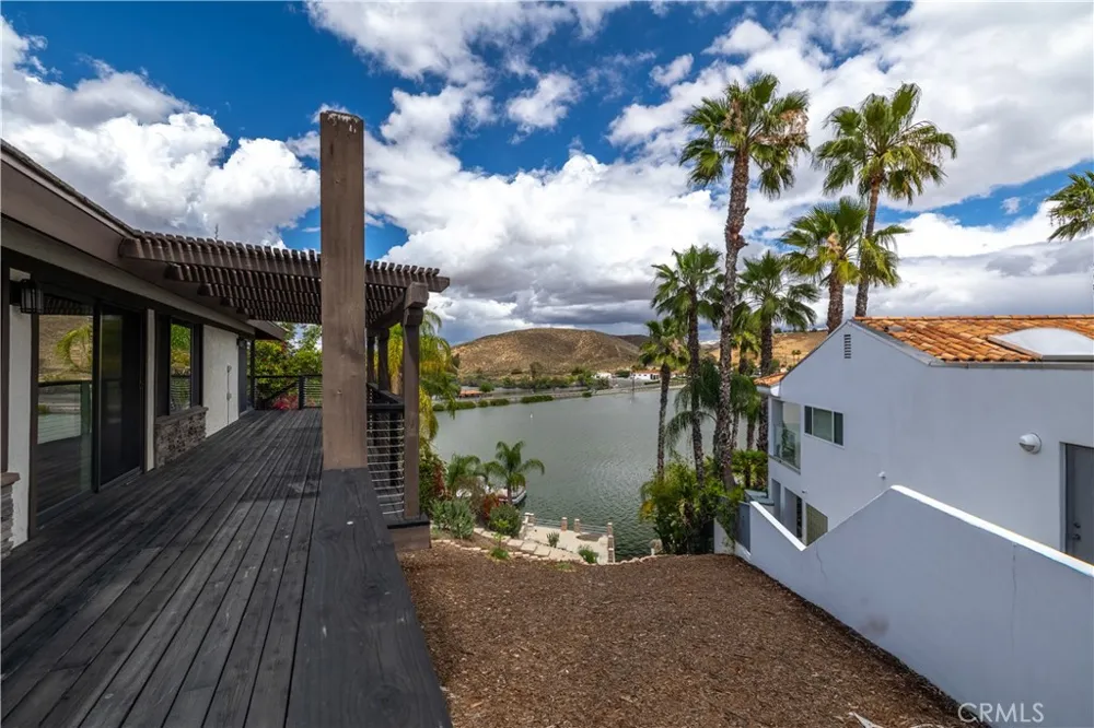 29096 Old Wrangler Road Canyon Lake, CA 92587
