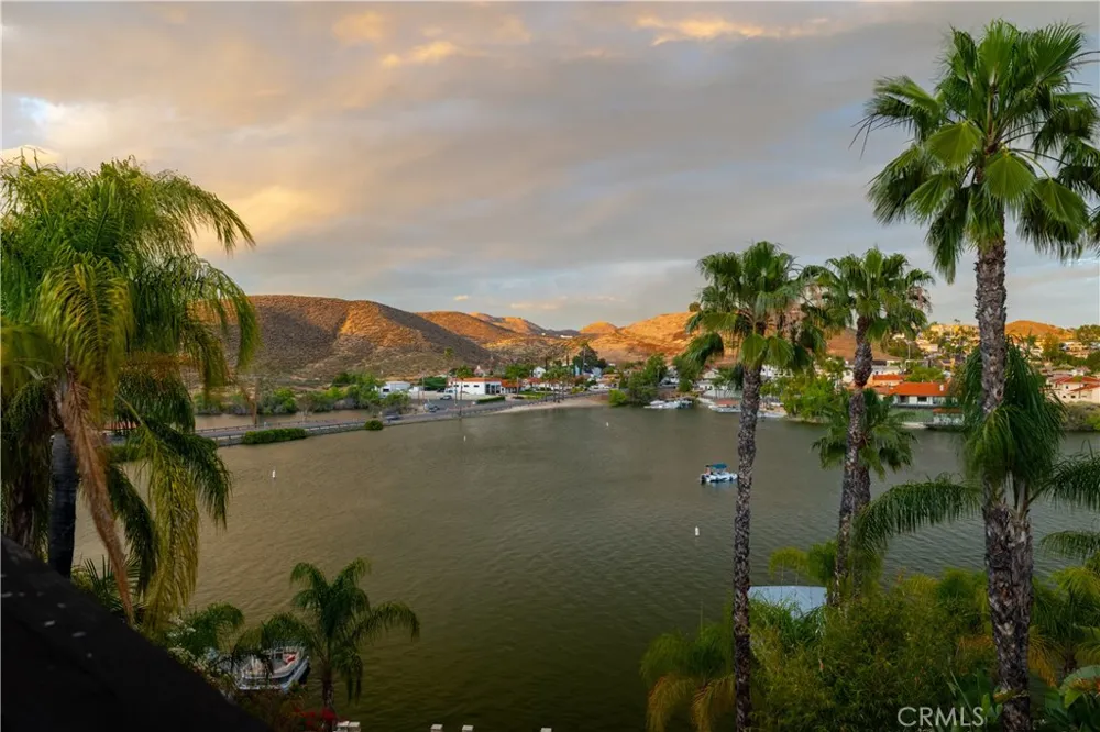 29096 Old Wrangler Road Canyon Lake, CA 92587