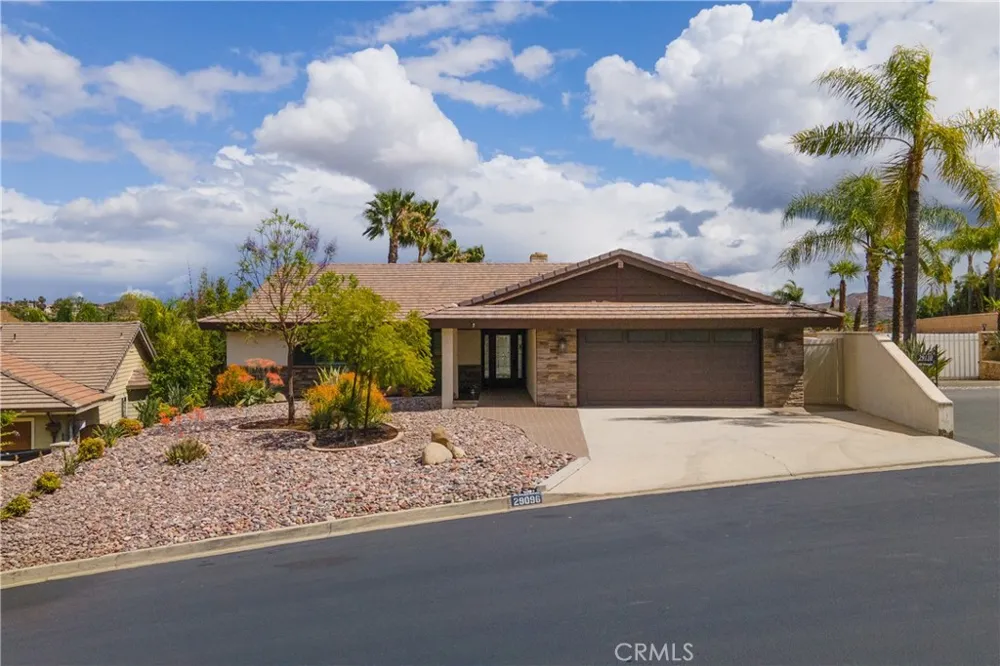29096 Old Wrangler Road Canyon Lake, CA 92587