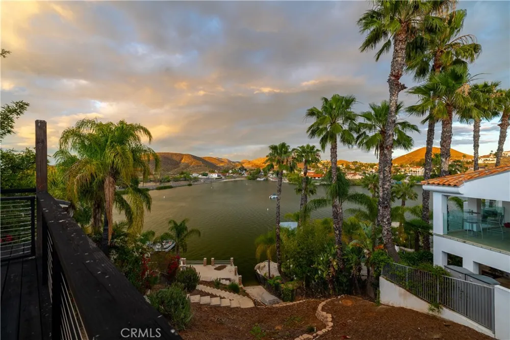 29096 Old Wrangler Road Canyon Lake, CA 92587