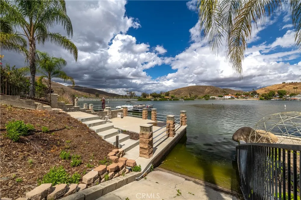 29096 Old Wrangler Road Canyon Lake, CA 92587