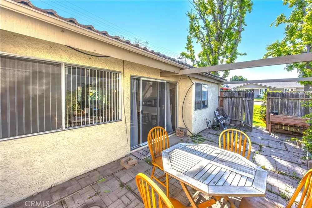 11491 Benton Loma Linda, CA 92354