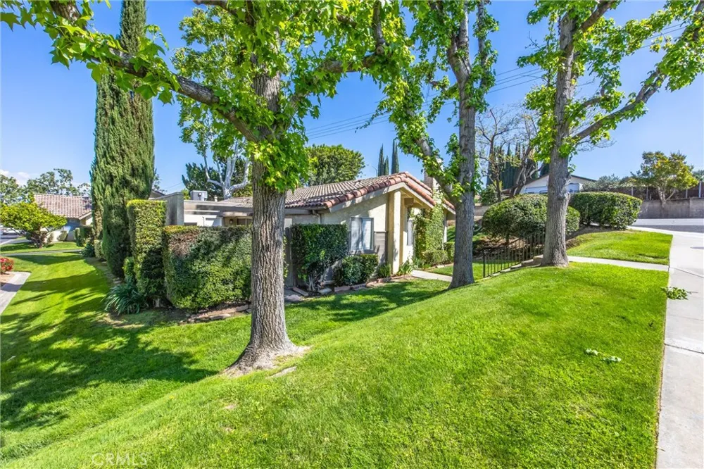 11491 Benton Loma Linda, CA 92354