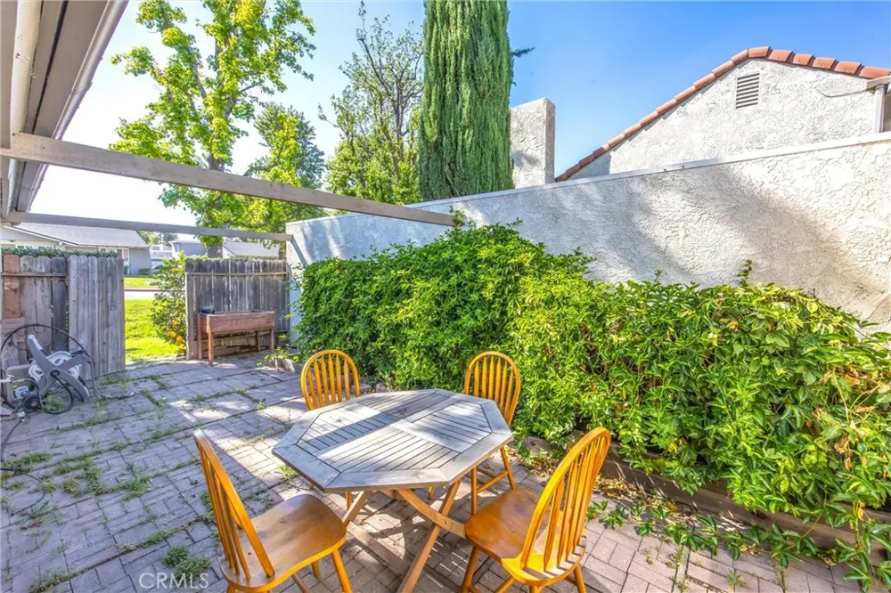 11491 Benton Loma Linda, CA 92354