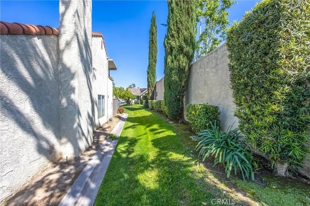 11491 Benton Loma Linda, CA 92354