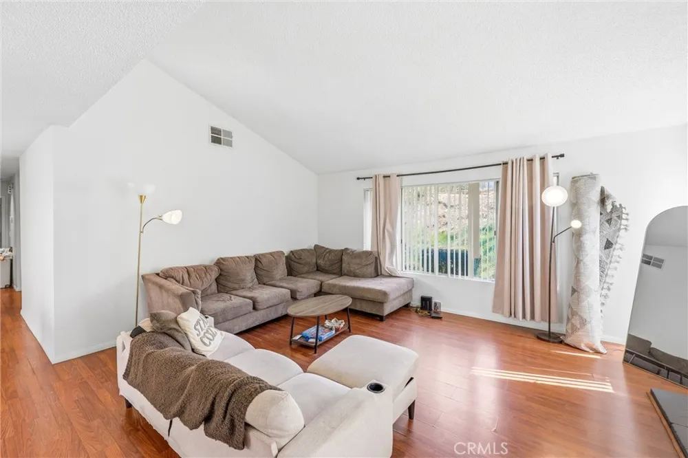 11491 Benton Loma Linda, CA 92354