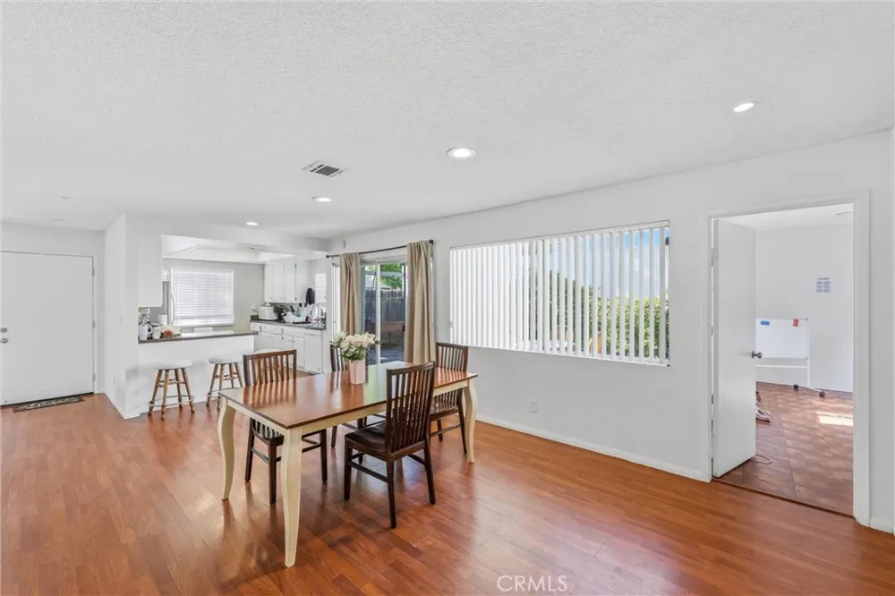 11491 Benton Loma Linda, CA 92354