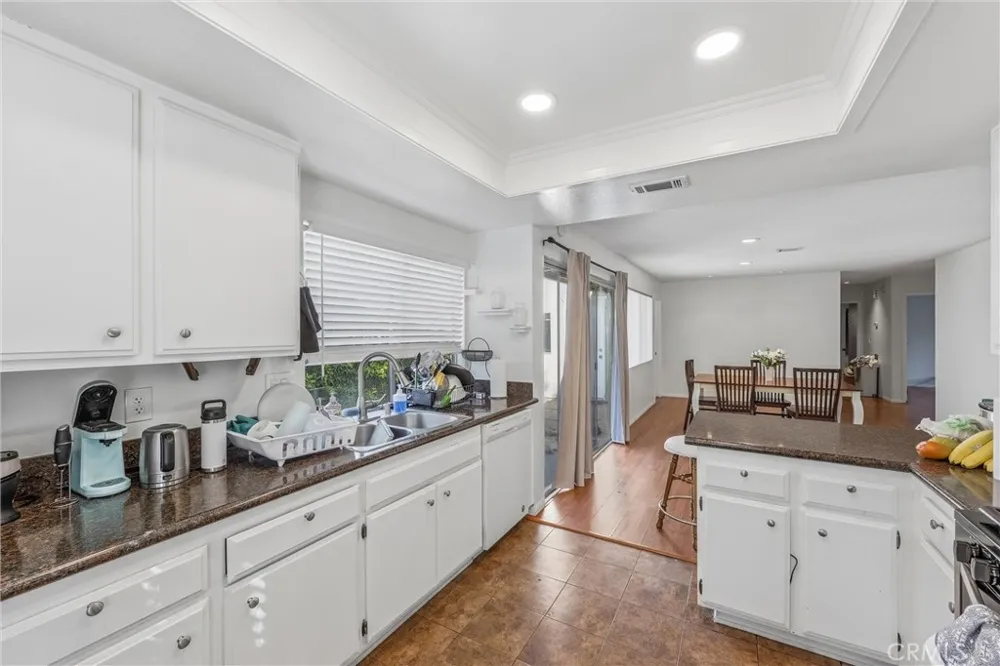 11491 Benton Loma Linda, CA 92354
