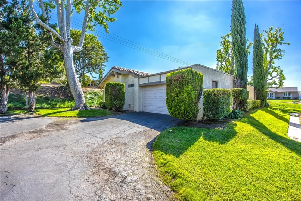 11491 Benton Loma Linda, CA 92354