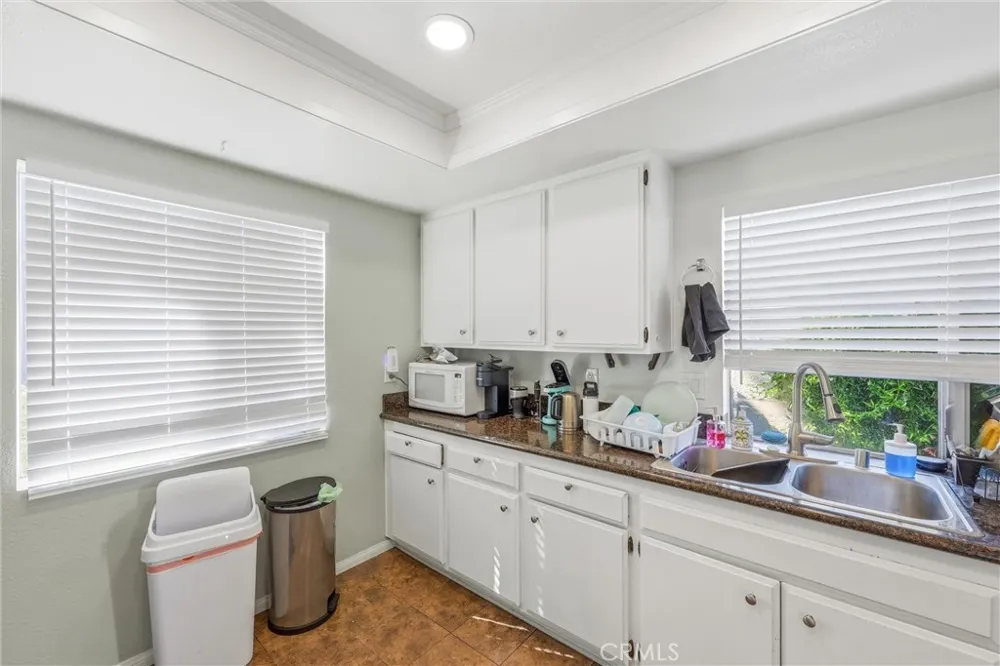 11491 Benton Loma Linda, CA 92354