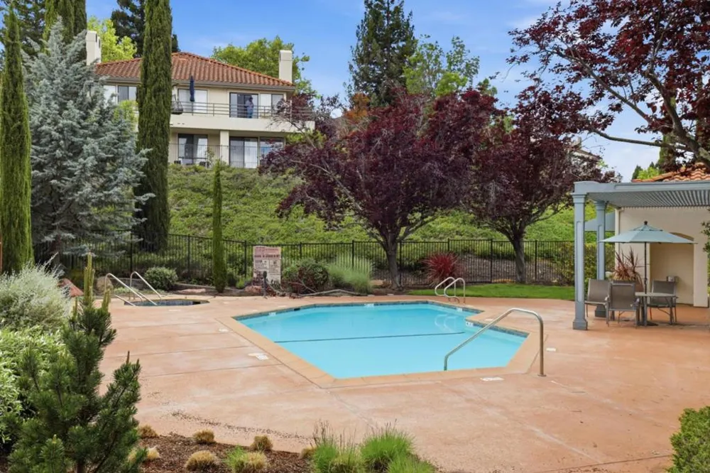 719 Lakemont Place #3 San Ramon, CA 94582