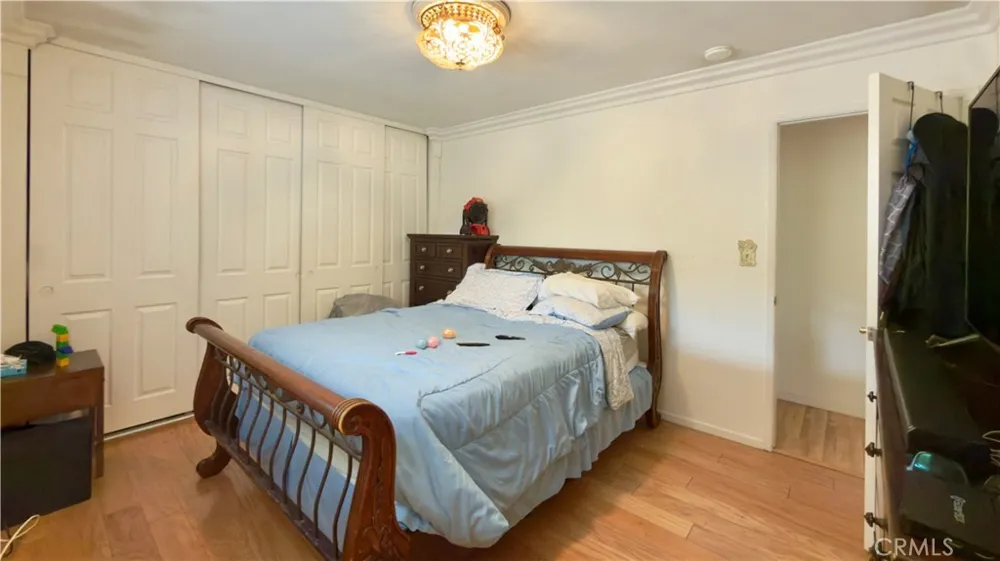 1011 Shadow San Fernando, CA 91340