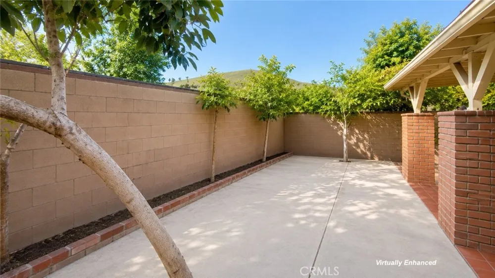 1011 Shadow San Fernando, CA 91340