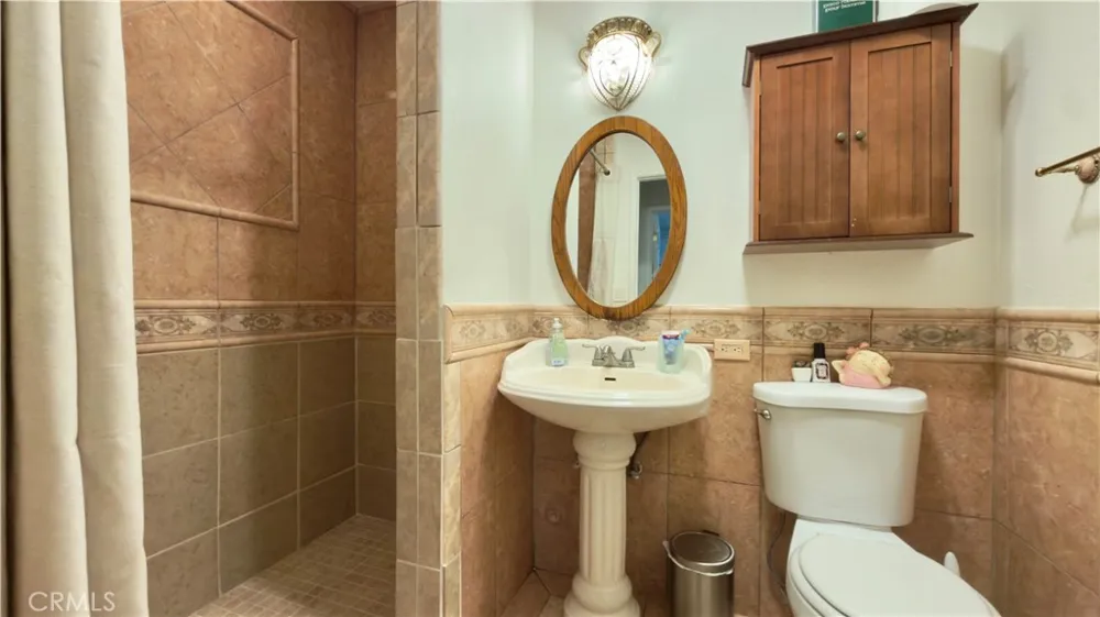 1011 Shadow San Fernando, CA 91340