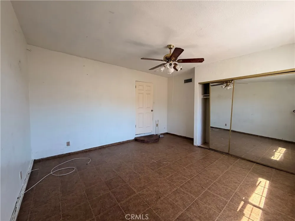 1011 Shadow San Fernando, CA 91340