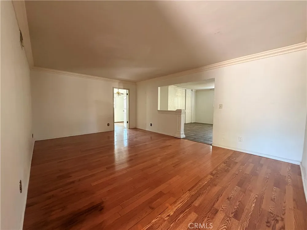 1011 Shadow San Fernando, CA 91340