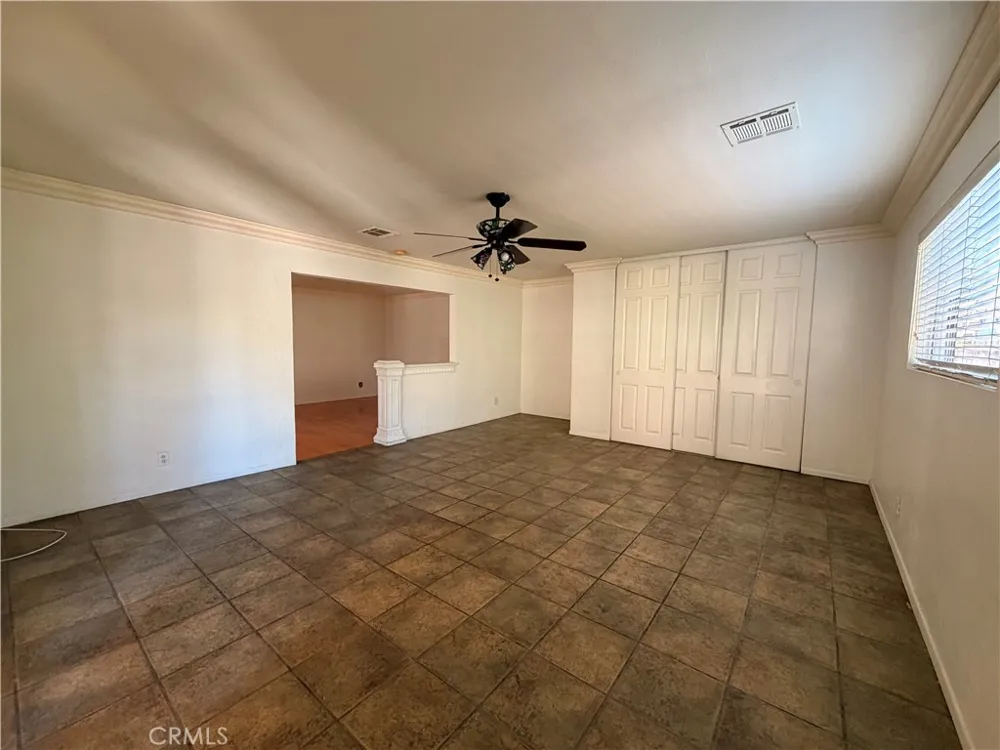 1011 Shadow San Fernando, CA 91340