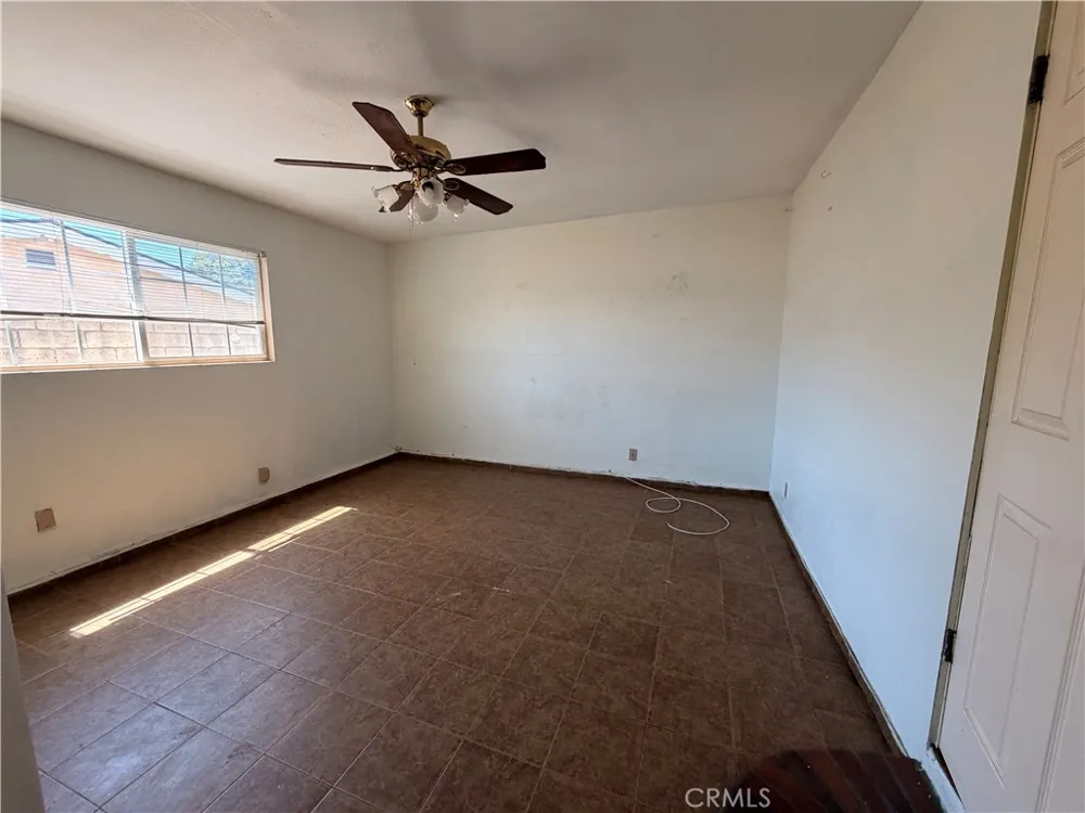 1011 Shadow San Fernando, CA 91340