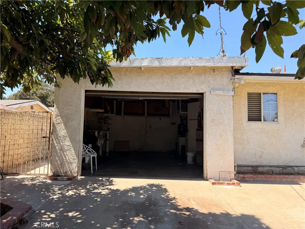 1011 Shadow San Fernando, CA 91340