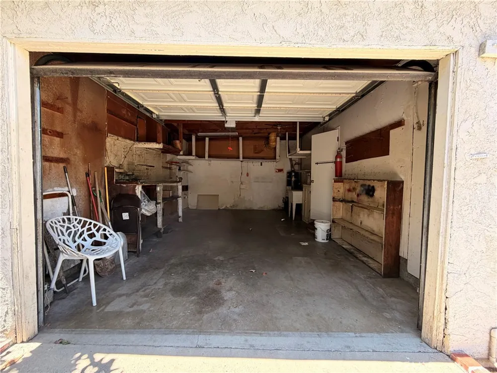 1011 Shadow San Fernando, CA 91340