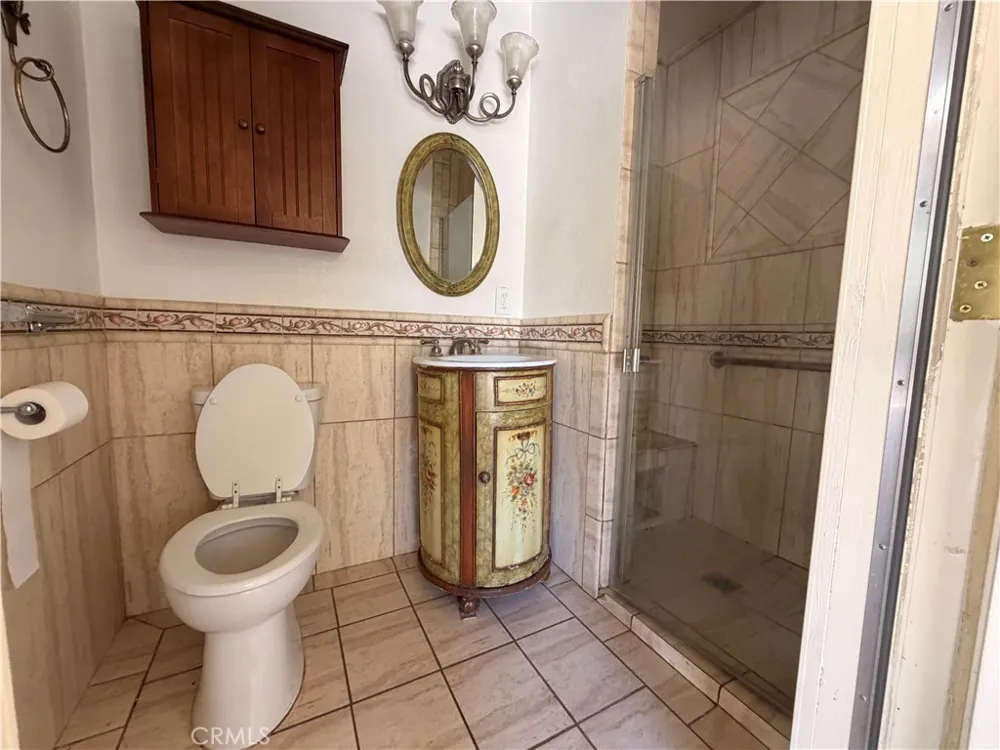1011 Shadow San Fernando, CA 91340