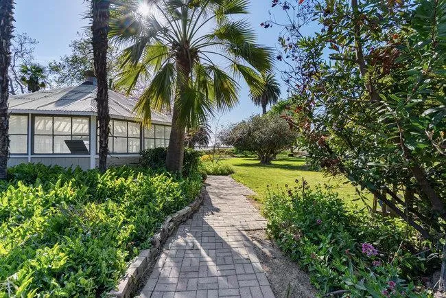 610 San Felipe Road Gilroy, CA 95020