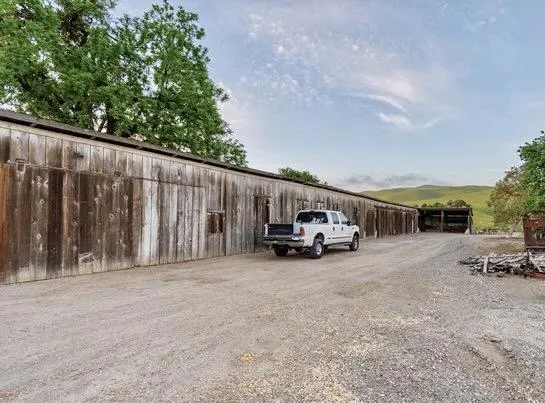610 San Felipe Road Gilroy, CA 95020