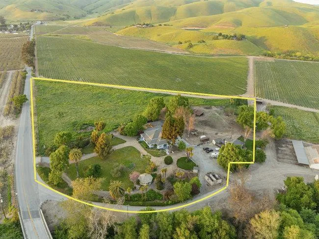 610 San Felipe Road Gilroy, CA 95020