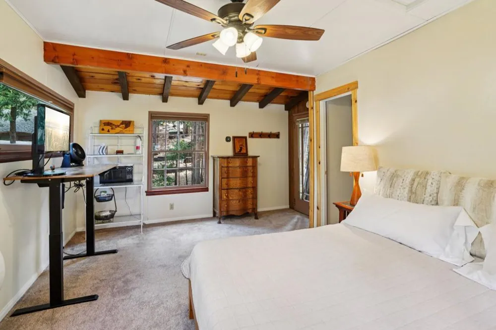 55280 Circle Way Idyllwild, CA 92549