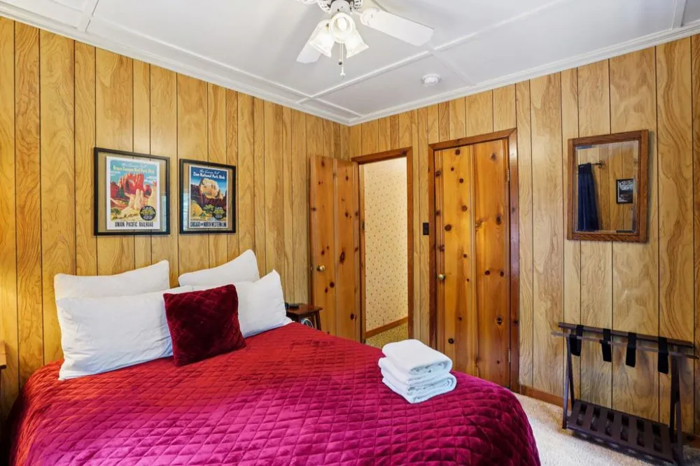 55280 Circle Way Idyllwild, CA 92549