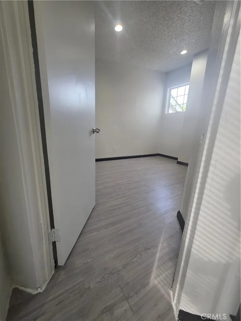 11150 Glenoaks #104 Pacoima, CA 91331