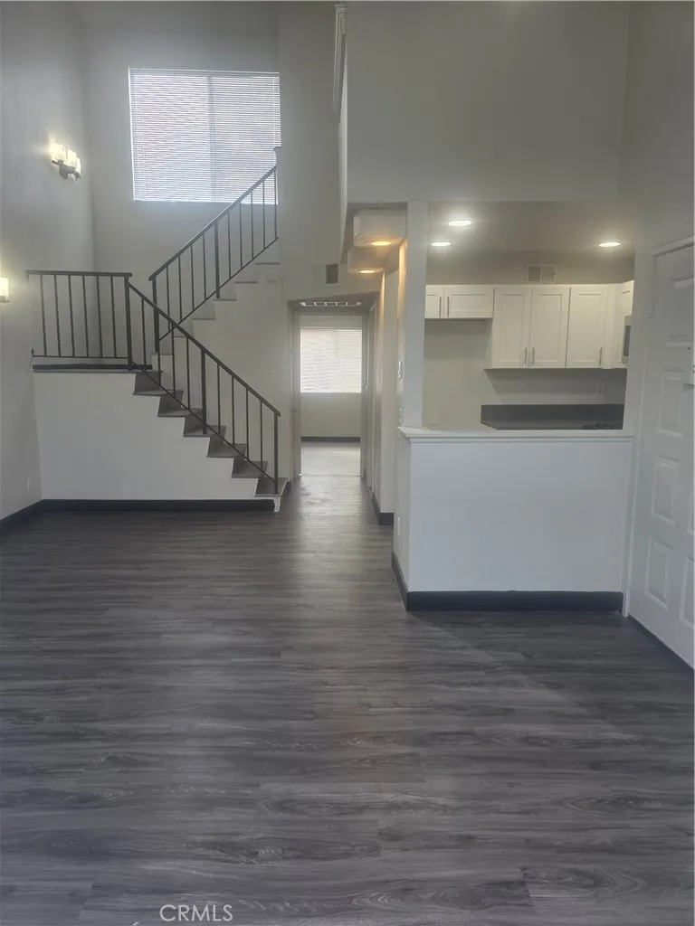 11150 Glenoaks #104 Pacoima, CA 91331