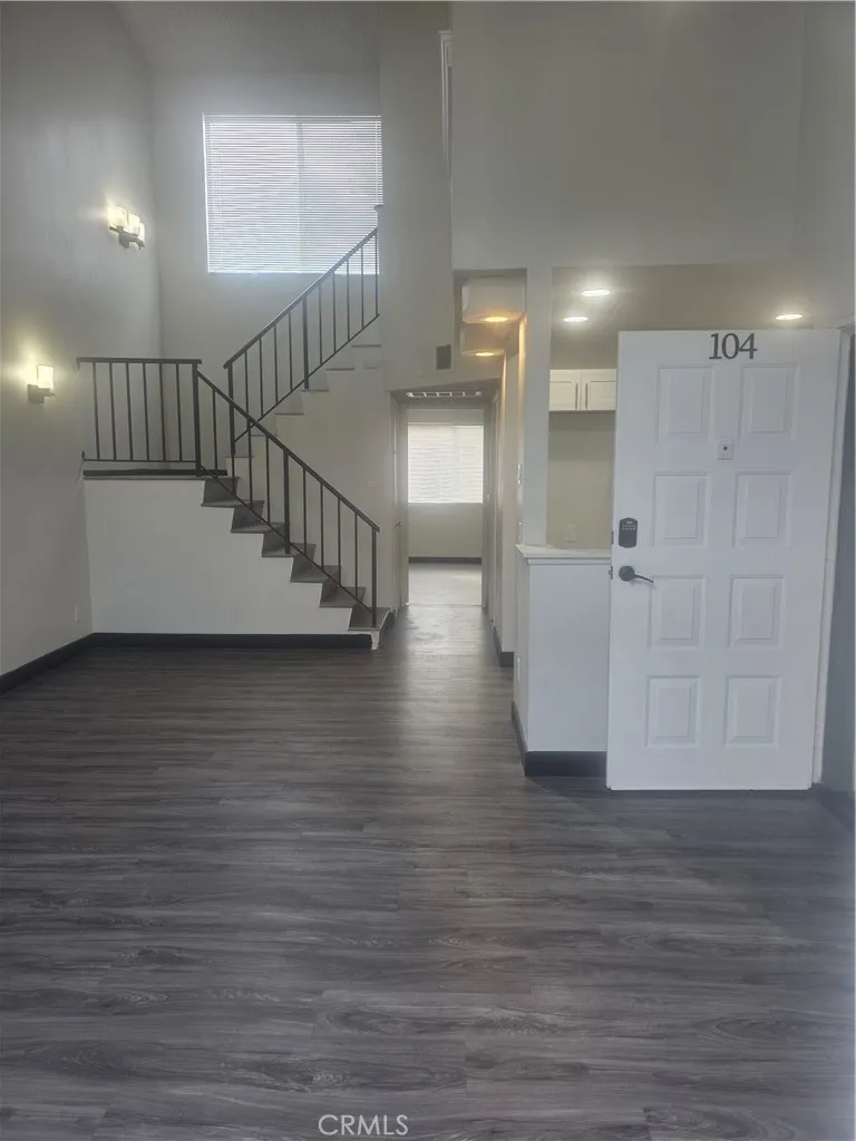 11150 Glenoaks #104 Pacoima, CA 91331