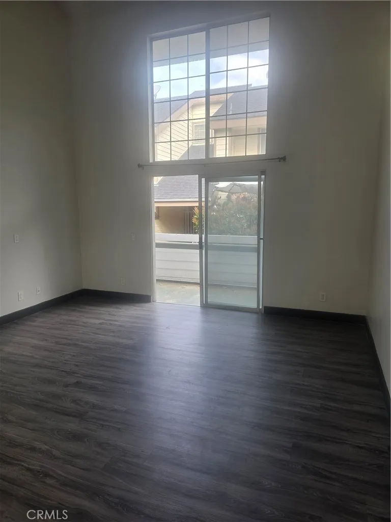 11150 Glenoaks #104 Pacoima, CA 91331