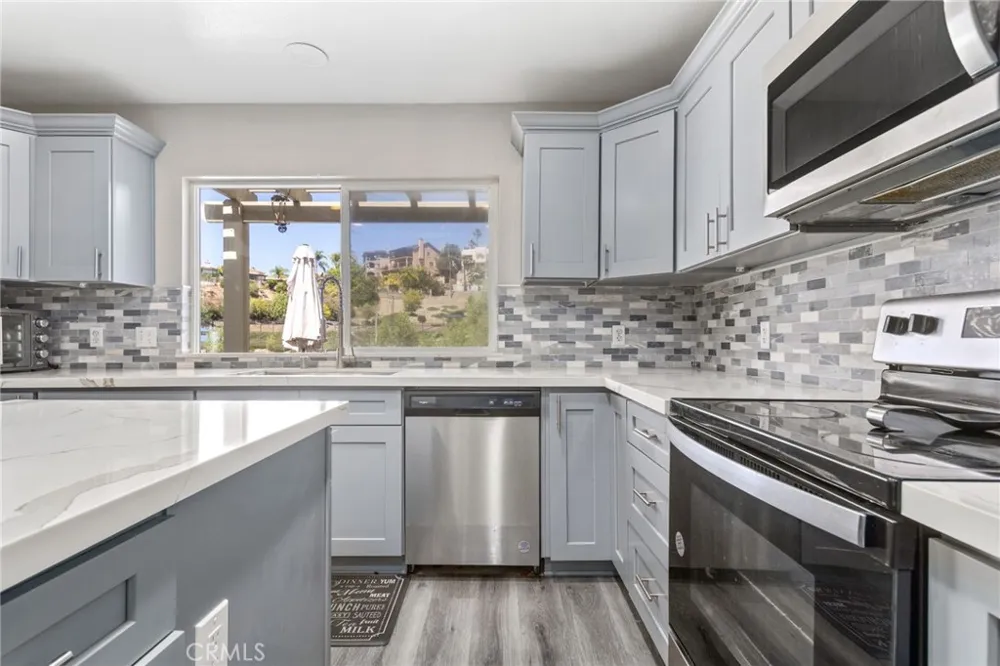 22920 Green Pine Canyon Lake, CA 92587