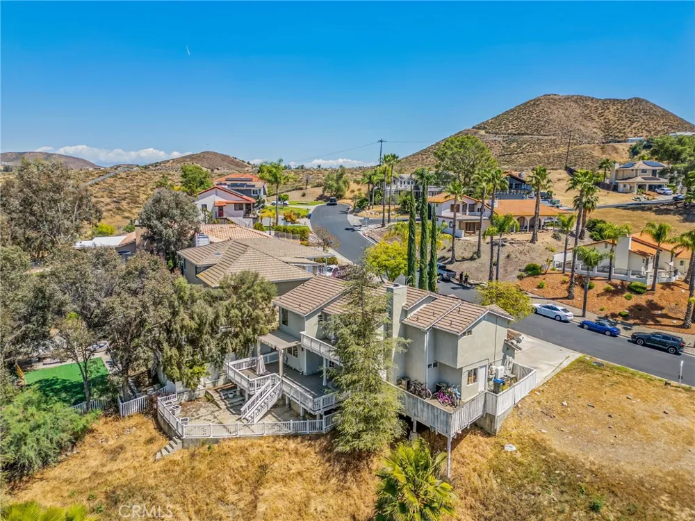 22920 Green Pine Canyon Lake, CA 92587