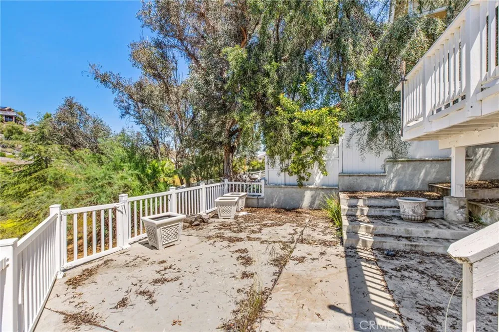 22920 Green Pine Canyon Lake, CA 92587