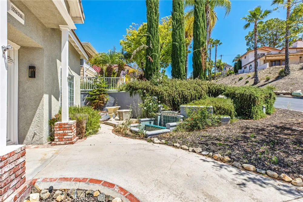 22920 Green Pine Canyon Lake, CA 92587