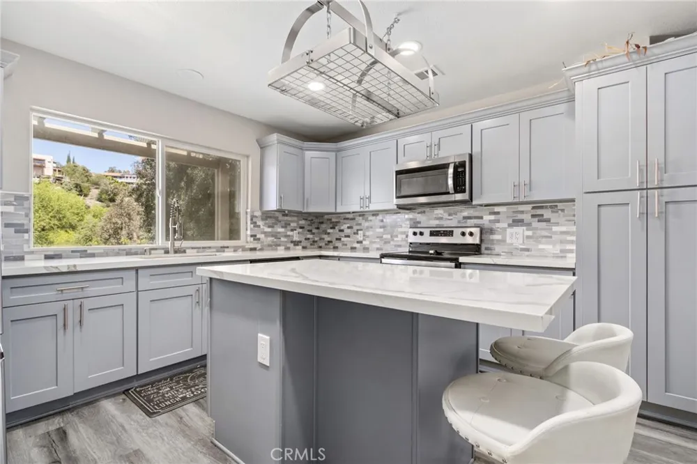 22920 Green Pine Canyon Lake, CA 92587
