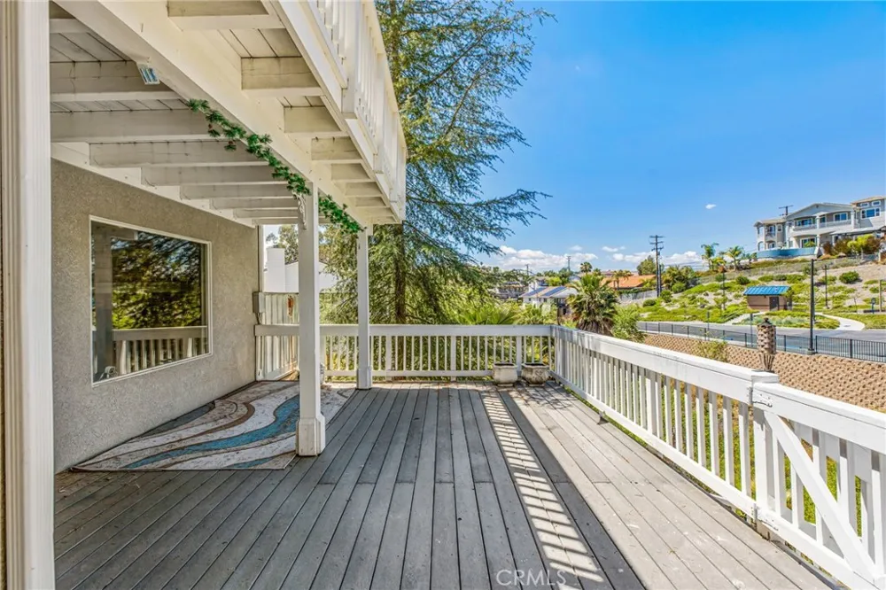 22920 Green Pine Canyon Lake, CA 92587