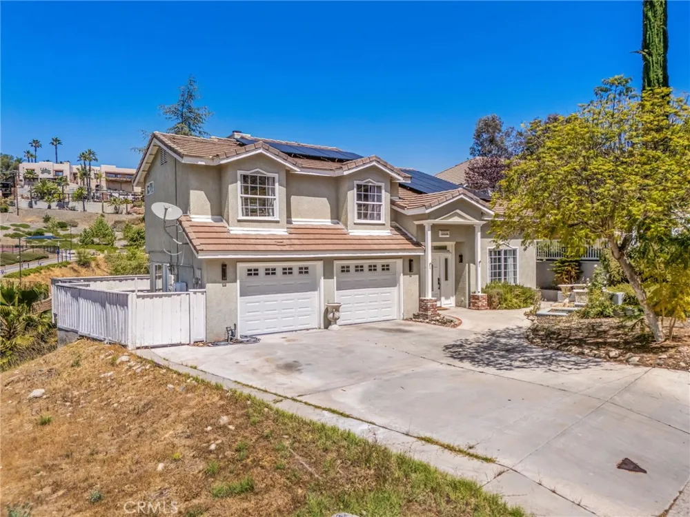 22920 Green Pine Canyon Lake, CA 92587