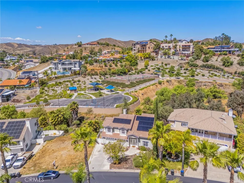 22920 Green Pine Canyon Lake, CA 92587