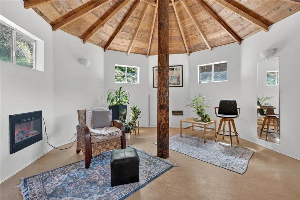 575 Snyder Avenue Aromas, CA 95004