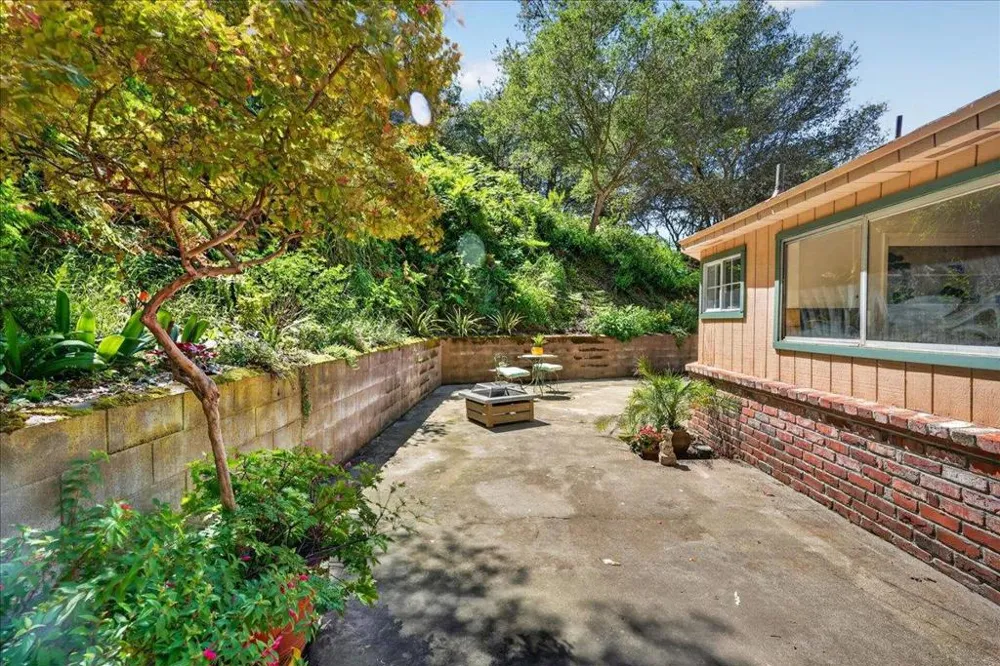 575 Snyder Avenue Aromas, CA 95004
