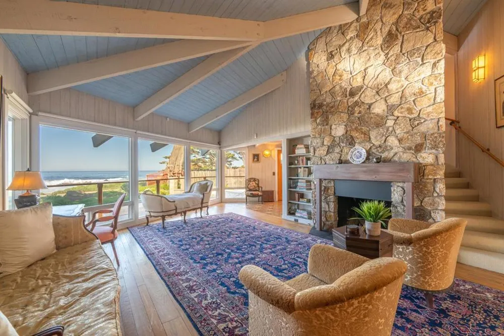 26251 Scenic Road Carmel, CA 93923