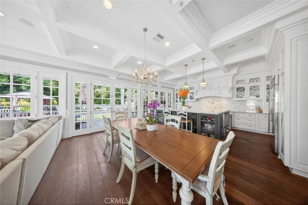 4533 Farmdale Avenue North Hollywood, CA 91602