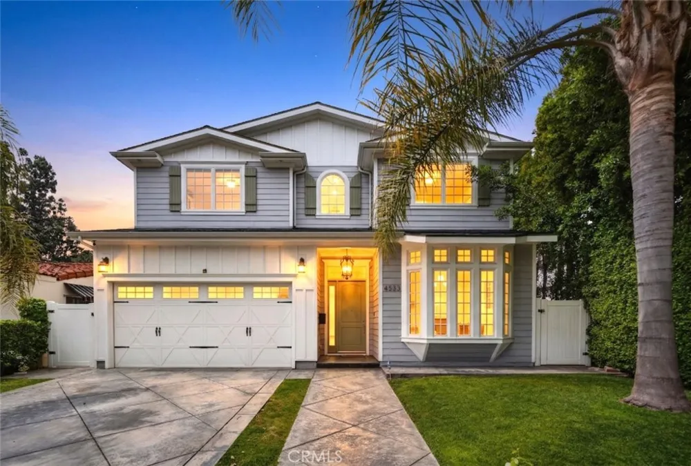 4533 Farmdale Avenue North Hollywood, CA 91602