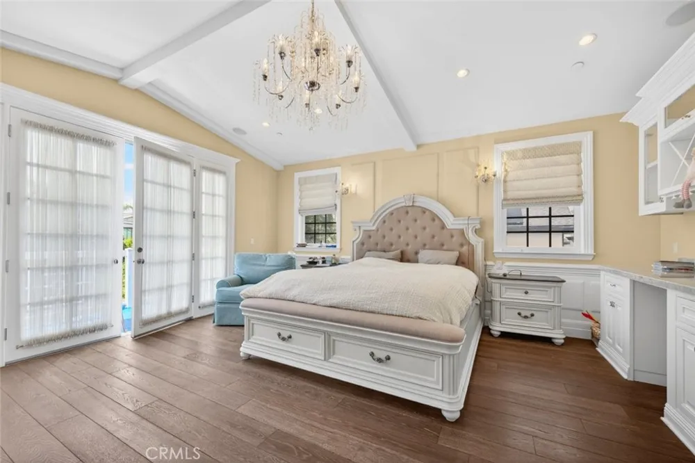 4533 Farmdale Avenue North Hollywood, CA 91602