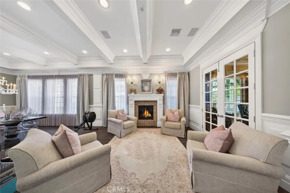 4533 Farmdale Avenue North Hollywood, CA 91602